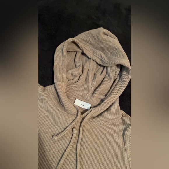 TNA Tops - ARITZIA- TNA waffle pullover hoodie